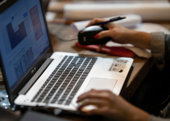 Apúntate ya a la nueva jornada formativa DIGICOM y aprende a gestionar tu negocio en línea