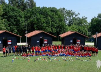 Unos padres denuncian que su hijo fue vejado por otros niños en el Campus de Mareo