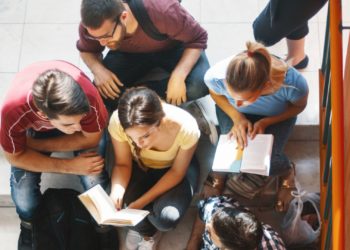 La Universidad de Oviedo convoca los premios TalentUO-Santander  2023