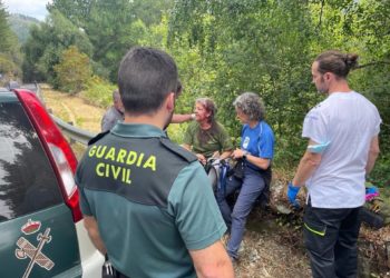 Herida una peregrina que realizaba el Camino Primitivo tras caer por un muro en Grandas