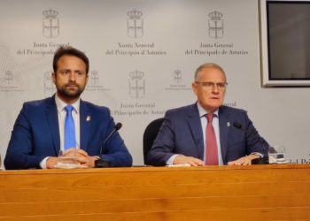 Canga descarta presentarse a la investidura y espera un «giro» al centro de Barbón