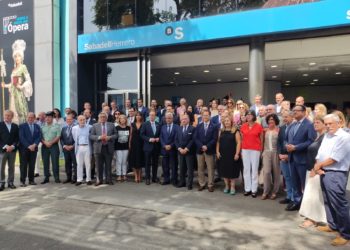 Los comerciantes de Gijón reciben el XVIII Premio Ateneo Jovellanos en FIDMA