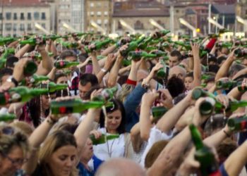 La Fiesta de la Sidra Natural inunda de nuevo las calles de Gijón