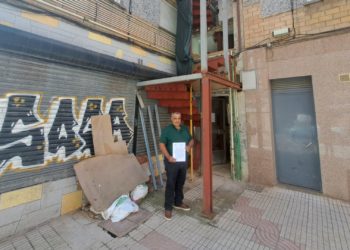 ‘El timo del ascensor’: los vecinos de La Mancha denuncian penalmente a la empresa que dejó su bloque en “ruina”