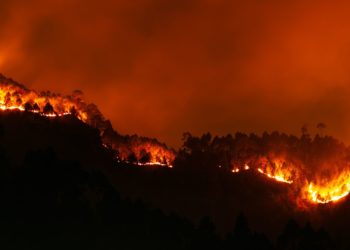 El riesgo de incendio en el Suroccidente asturiano se extiende a nueve concejos