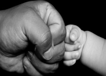 La paternidad pasa factura profesional a uno de cada tres asturianos