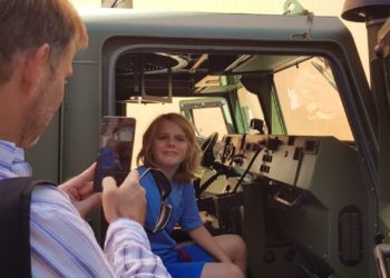 Desde blindados hasta bocadillos, los martes no defraudan en la Feria