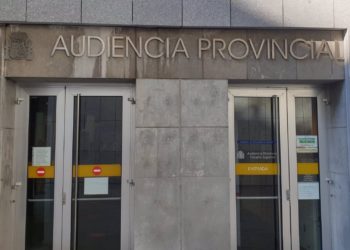 Cinco años de prisión y 30.000 euros por intento de homicidio cortándole el cuello con un vidrio en Oviedo