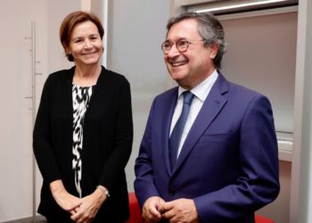 Puerto y Ayuntamiento pactan estudiar vías para flexibilizar la compra de Naval Gijón