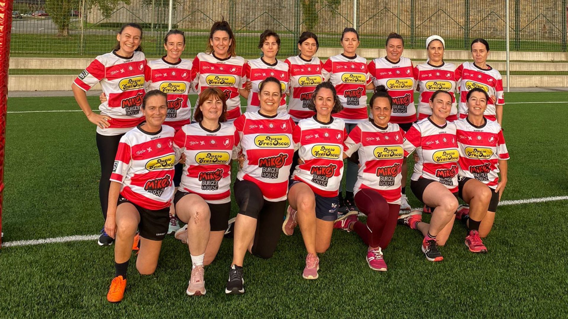 Un tanto para la historia de las veteranas del rugby gijonés - miGijón