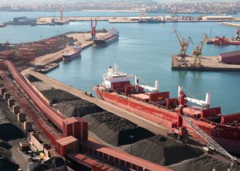 El ‘Autobús de las 15.000’, completo y listo para partir el viernes contra la planta de pirólisis