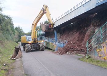 Cerrada en horario laboral la senda de la Vía Verde de La Camocha