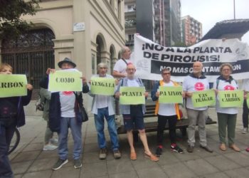 El ‘Autobús de las 15.000’: destino al Principado contra la planta de pirólisis en Gijón