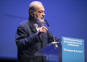 Carlos Slim propone la jornada de 12 horas tres días y la jubilación a los 75 años