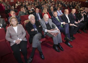 Felipe González advierte en Avilés que con una amnistía sería «el Estado el que pide perdón, no el que perdona»