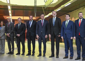 Sánchez recuerda a Jovellanos en la inauguración de la variante: «Seguramente nunca imaginó algo así»