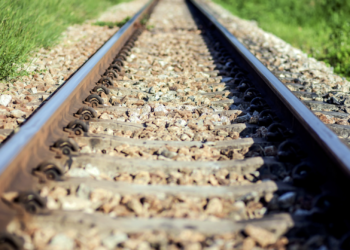 Muere un hombre tras ser atropellado por un tren en Monteana