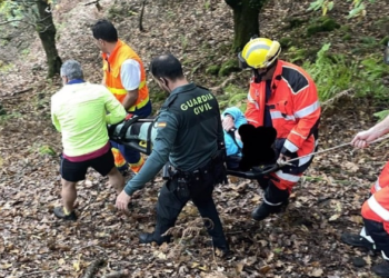 Rescatan a una mujer asturiana que hacía senderismo en la Ribeira Sacra
