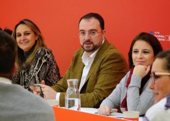 «Un Gobierno no es la mesa redonda del rey Arturo», responde Barbón a las críticas al Ejecutivo nacional