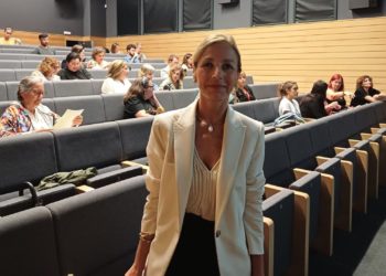 Servicios Sociales confirma que expandirá su plan contra la soledad no deseada a otros barrios