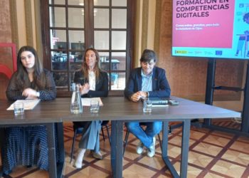 El Ayuntamiento estrena oferta formativa en competencias digitales