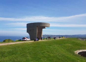 Rescatan con vida a la persona precipitada esta mañana desde el Cerro