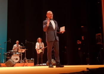 Emoción a flor de piel y mucho humor en la gala inaugural del FICX