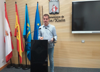 IU pide más alternativas de ocio para jóvenes en los barrios