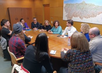 La futura Ley LGTBI asturiana comienza a tomar forma en su primera reunión