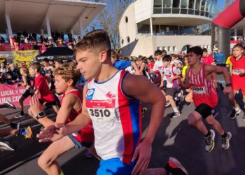 Alejandro Onís y Esther Ramos se hacen con la victoria en la tradicional Carrera de Nochebuena