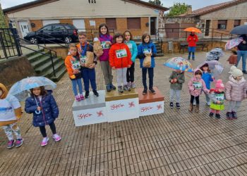 Santa Bárbara reforesta: el barrio abrió sus fiestas con una carrera para promover la actividad física y el medio ambiente
