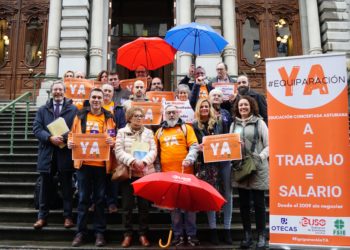 Profesores de la concertada presionan a Educación para alcanzar la equiparación salarial