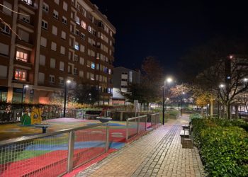 XIXONAES | La Navidad «brilla por su ausencia» en el parque de Teodoro Cuesta