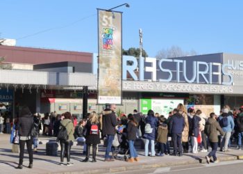 El gran bautismo navideño de Mercaplana: largas colas y máxima diversión