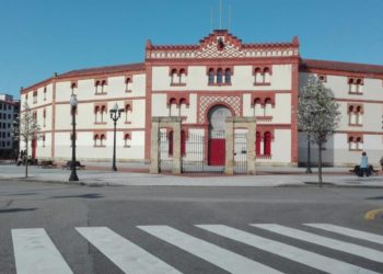 Una nueva plataforma se posiciona contra los festejos permanentes en la Plaza del Bibio