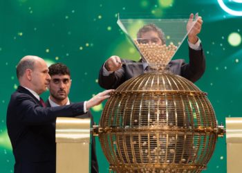 El 54.274, el premio ‘madrugador’, dotado con 60.000 euros a la serie