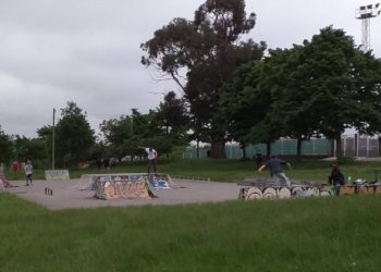 IU anima a fomentar el ‘skateboard’ y llevará al Pleno la mejora de los equipamientos para practicarlo