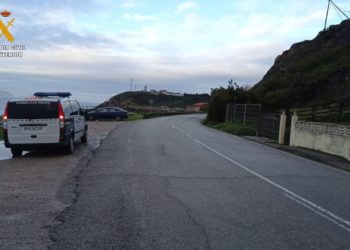 Investigan a un conductor que arrolló a dos ciclistas en Gozón, matando a uno de ellos