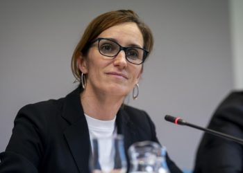 Sanidad pedirá el uso obligatorio de mascarillas en centros sanitarios de «manera transitoria»