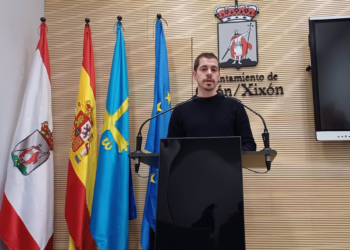 IU propone una moratoria para nuevas licencias de apartamentos turísticos «mientras no haya una regulación»