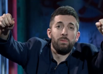 Juanjo Cima, el asturiano que llamó ‘caracachopo’ a Broncano en La Resistencia: «Con cachopo y sidrina no haz falta gasolina»