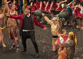 El no a las armas, las gaviotas y la peligrosidad de Fomento remueven asientos en el Jovellanos