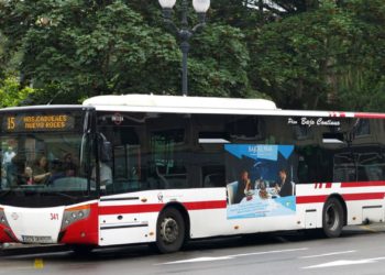 EMTUSA devolverá a Nuevo Roces la frecuencia original de la línea 15 a partir de este viernes