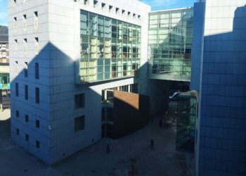 «Bollera de mierda», «lesbiana» o «sois una escoria», los insultos que podrían costarle a un acusado 900 euros