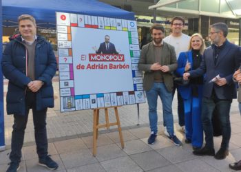 El PP asturiano sorprende con un ‘Monopoly’ contra la gestión de Barbón