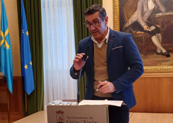 Pañeda encarga a Pablo Blanco poner al Patronato Deportivo «en el siglo XXI»