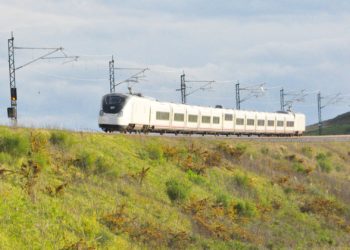 RENFE lanza un ultimátum a Talgo para la entrega de los AVRIL y sube su reclamación a 167 millones