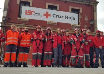 GALERÍA | Los guardianes de la costa se ponen a prueba en aguas de Gijón