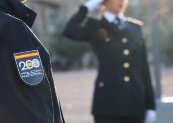 Un joven de 24 apuñala en el rostro a un Policía Nacional en El Coto y se da a la fuga