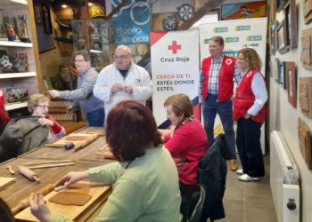 GALERÍA | El influjo de la cerámica de La Guía conquista también a Cruz Roja
